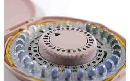Article_show_image_bigstock-birth-control-pills-7878360